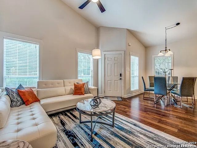 30 Chapel Hill, San Antonio, TX 78240