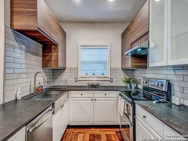 30 Chapel Hill, San Antonio, TX 78240