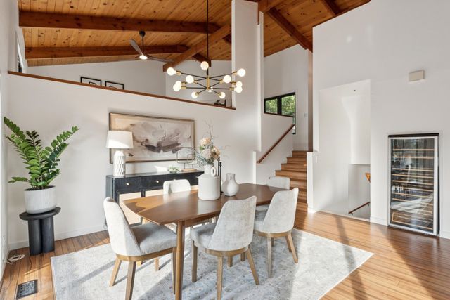 6689 Exeter Dr, Oakland, CA 94611