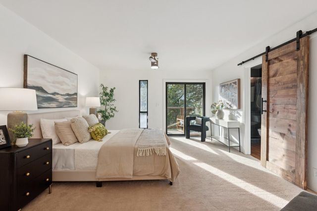 6689 Exeter Dr, Oakland, CA 94611