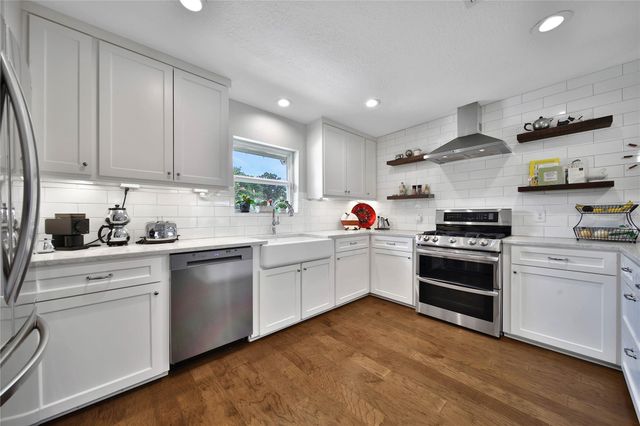 1503 W T C Jester Boulevard, Houston, TX 77008