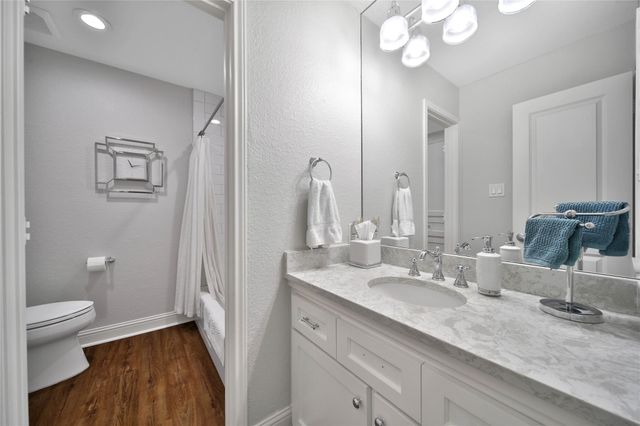 1503 W T C Jester Boulevard, Houston, TX 77008