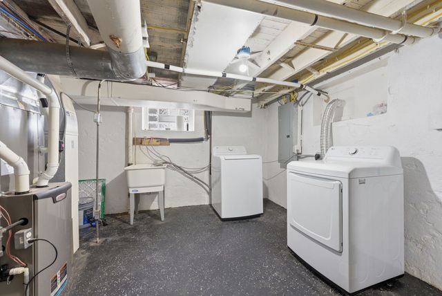 2313 Hobson Avenue, Davenport, IA 52802