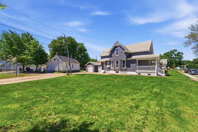 2313 Hobson Avenue, Davenport, IA 52802