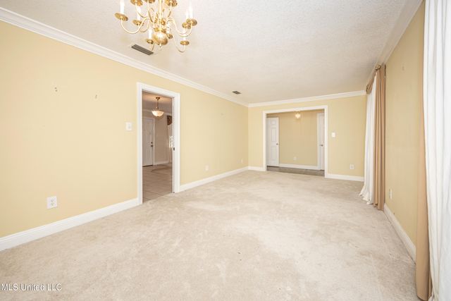 1512 Woodhaven Street, Pascagoula, MS 39581