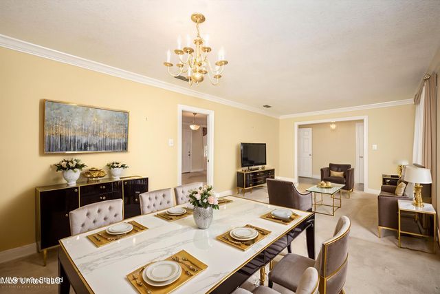 1512 Woodhaven Street, Pascagoula, MS 39581