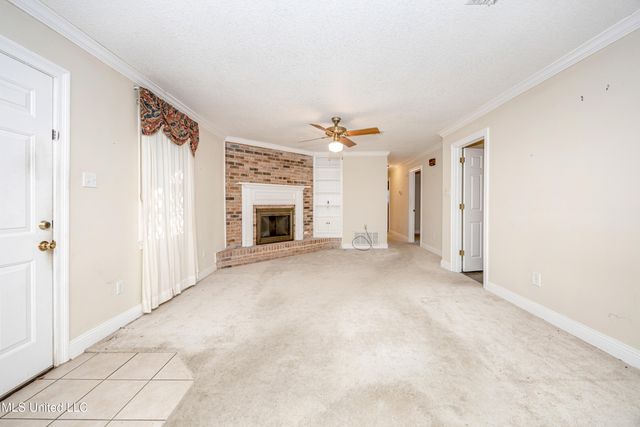 1512 Woodhaven Street, Pascagoula, MS 39581