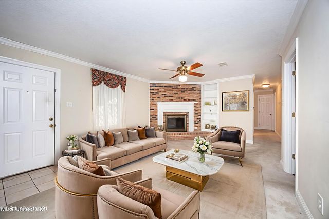 1512 Woodhaven Street, Pascagoula, MS 39581