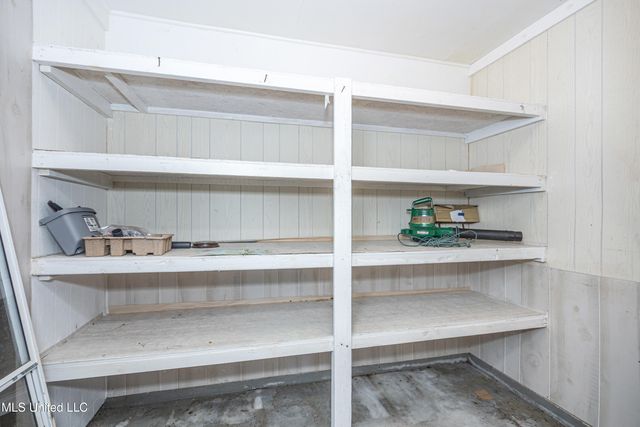 1512 Woodhaven Street, Pascagoula, MS 39581