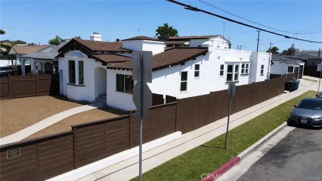 1558 W 105th, Los Angeles, CA 90047