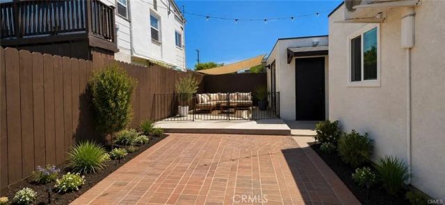 1558 W 105th, Los Angeles, CA 90047