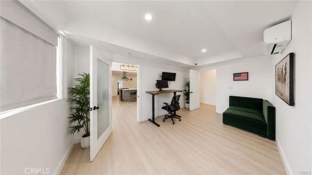 1558 W 105th, Los Angeles, CA 90047