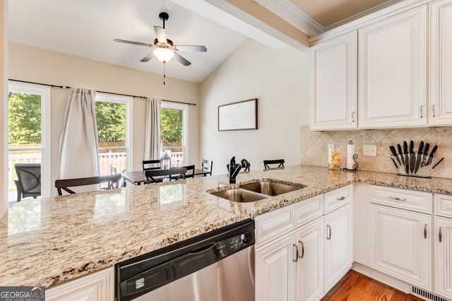 27 Riverview Trail, Euharlee, GA 30145