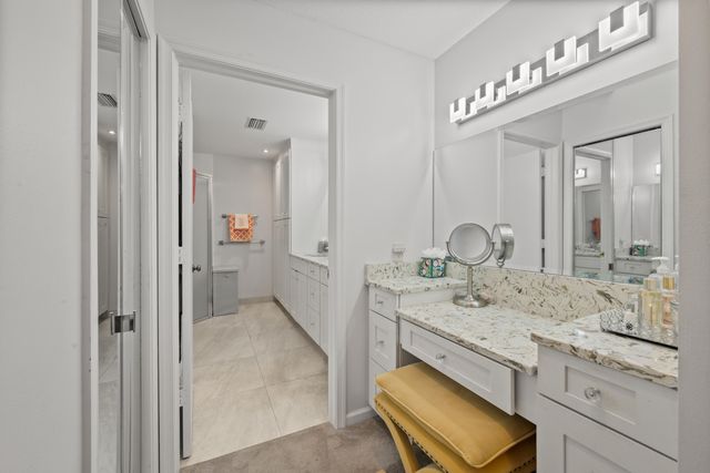1121 Sand Drift Way B, West Palm Beach, FL 33411