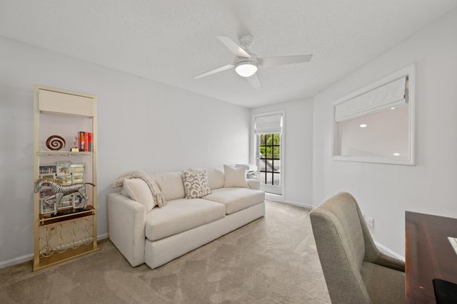 1121 Sand Drift Way B, West Palm Beach, FL 33411