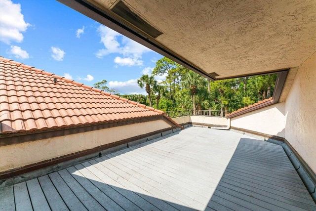 1121 Sand Drift Way B, West Palm Beach, FL 33411