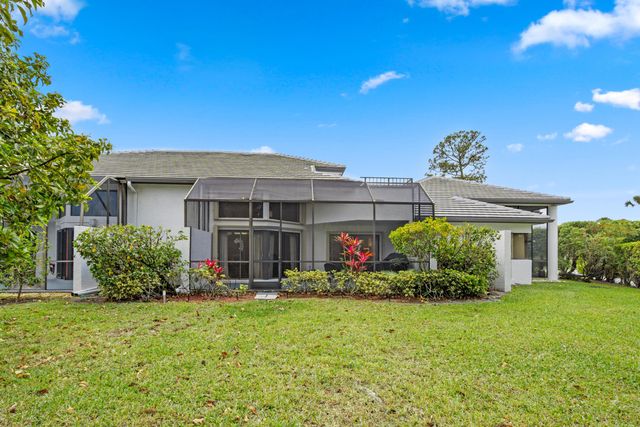1121 Sand Drift Way B, West Palm Beach, FL 33411