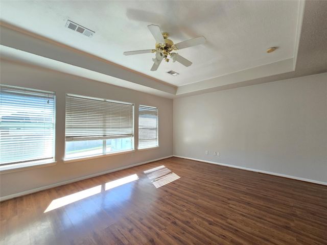 18819 Harbor Key Circle, Houston, TX 77084