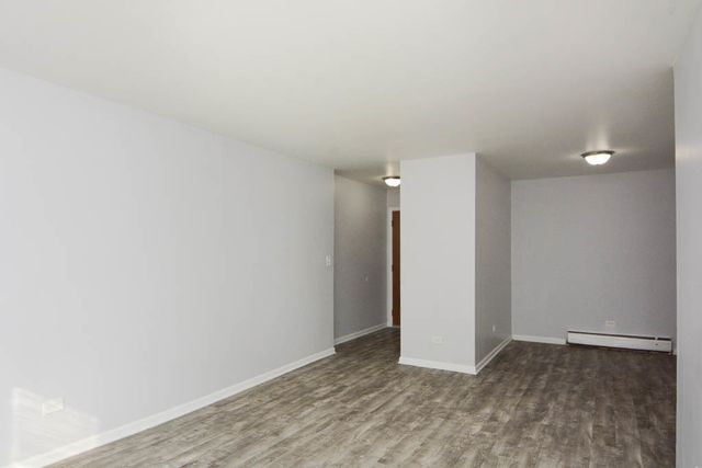 1040 W HOLLYWOOD Avenue 204, Chicago, IL 60660