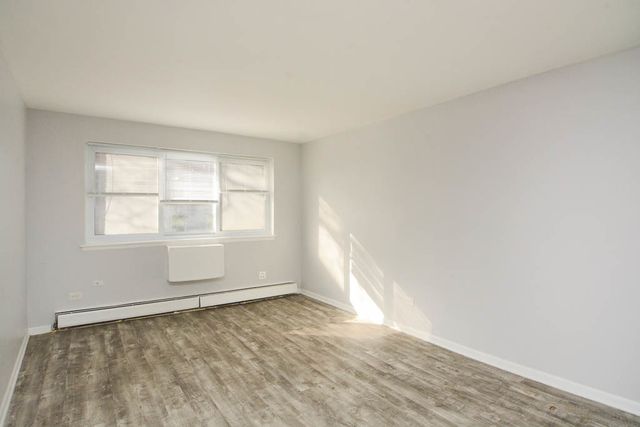 1040 W HOLLYWOOD Avenue 204, Chicago, IL 60660