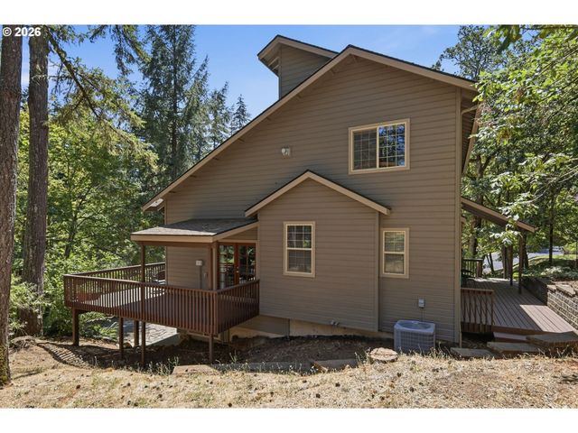 217 ROCKRIDGE Loop, Eugene, OR 97405