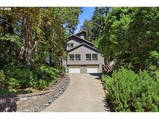 217 ROCKRIDGE Loop, Eugene, OR 97405