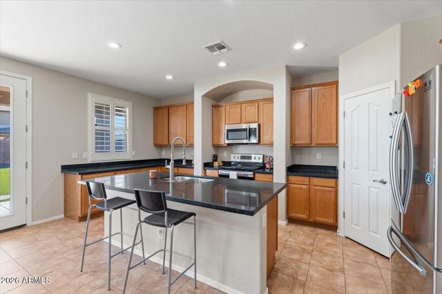 41571 W CHIMAYO Court, Maricopa, AZ 85138