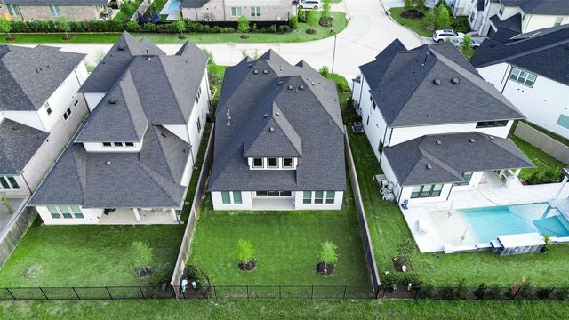 8022 Hingham Lane, Spring, TX 77389