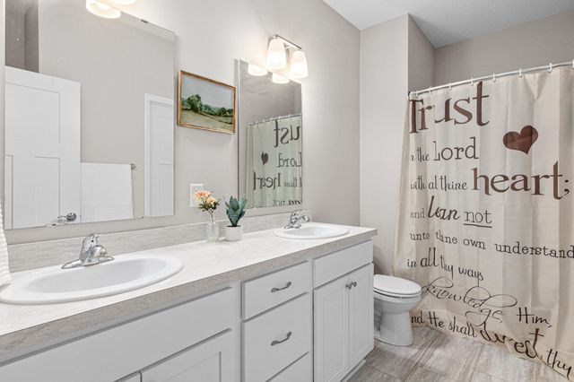 6023 Iris Lane, Rockford, MN 55373