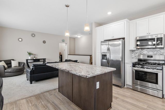 6023 Iris Lane, Rockford, MN 55373