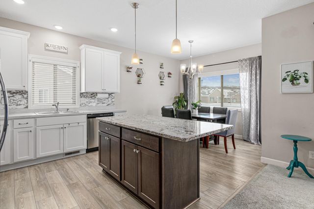 6023 Iris Lane, Rockford, MN 55373