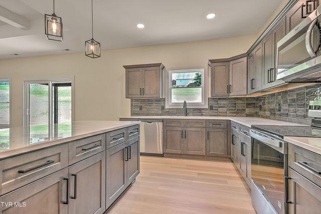 448 Middays Rest, Jonesborough, TN 37659