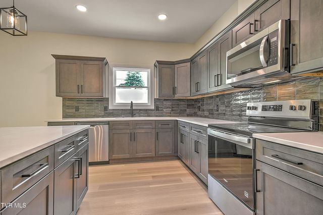 448 Middays Rest, Jonesborough, TN 37659