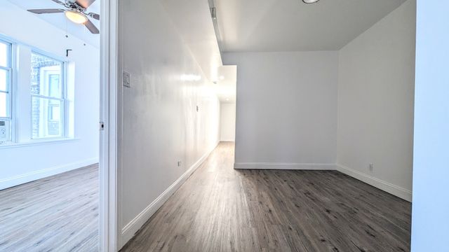 3948 W Congress Parkway 3R, Chicago, IL 60624