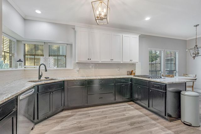 2019 Lake Hills Drive, Houston, TX 77339