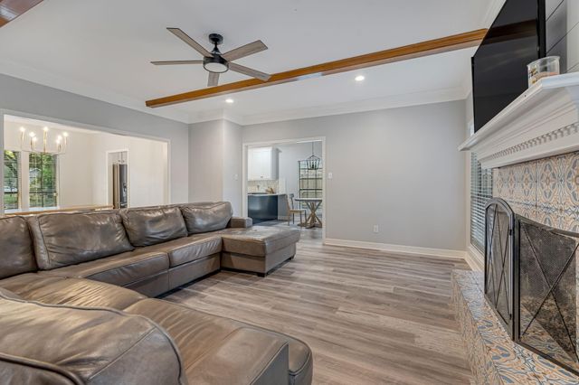 2019 Lake Hills Drive, Houston, TX 77339