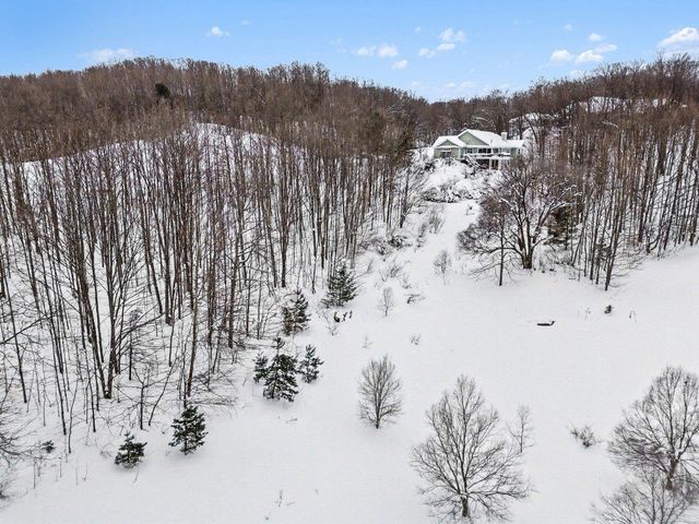 4885 Grayhawk Boulevard, Traverse City, MI 49684