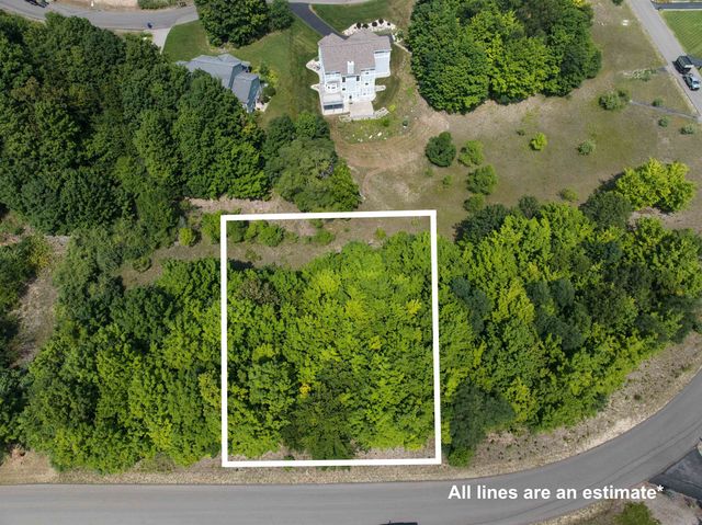 4885 Grayhawk Boulevard, Traverse City, MI 49684