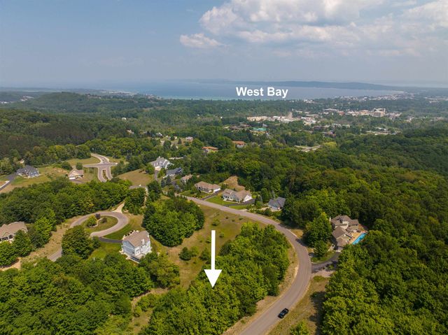 4885 Grayhawk Boulevard, Traverse City, MI 49684