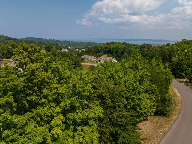 4885 Grayhawk Boulevard, Traverse City, MI 49684