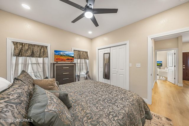 1828 PINNACLE POINT, Holts Summit, MO 65043