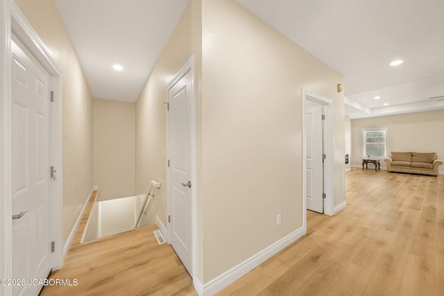 1828 PINNACLE POINT, Holts Summit, MO 65043