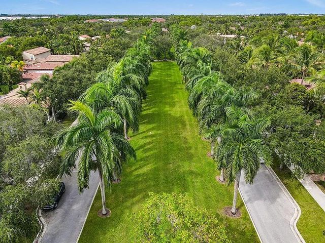 147 Segovia Way, Jupiter, FL 33458