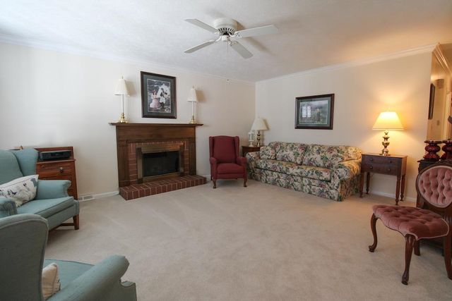 417 Fairdale Rd, Salina, KS 67401