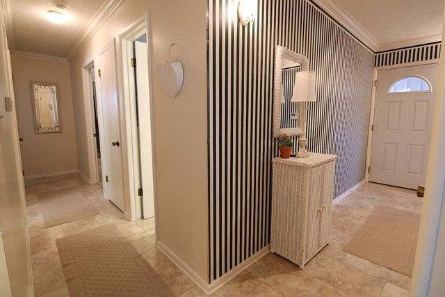 417 Fairdale Rd, Salina, KS 67401