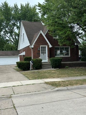 15346 Camden, Eastpointe, MI 48021