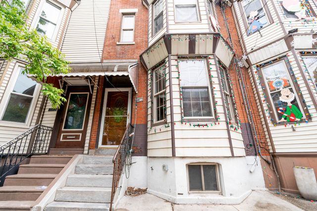 1613 S 13TH ST, Philadelphia, PA 19148