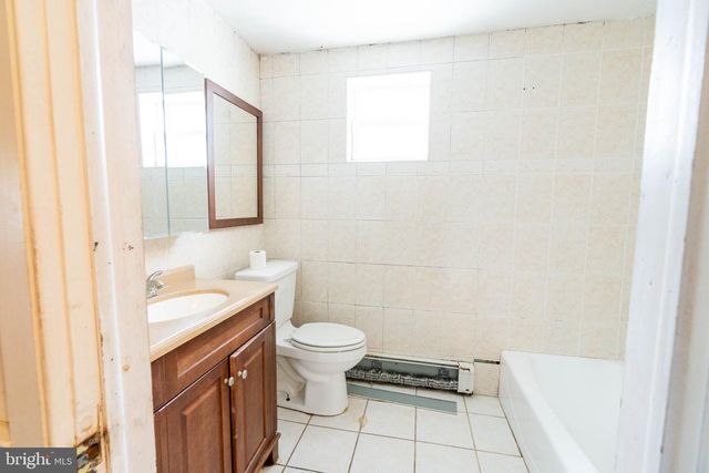 1613 S 13TH ST, Philadelphia, PA 19148