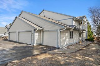 601 Barrington COURT #D, West Bend, WI 53095