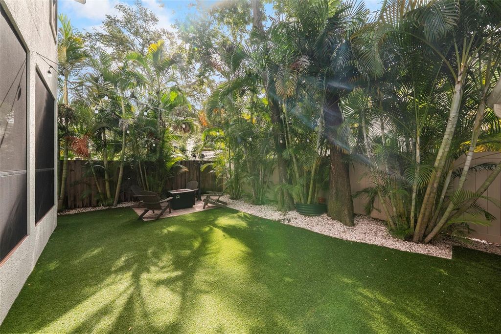 Image 32 of property listing at 3004 W SAN JOSE STREET, Tampa, FL 33629